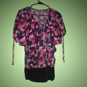 Jennifer Lopez flower blouse floral print